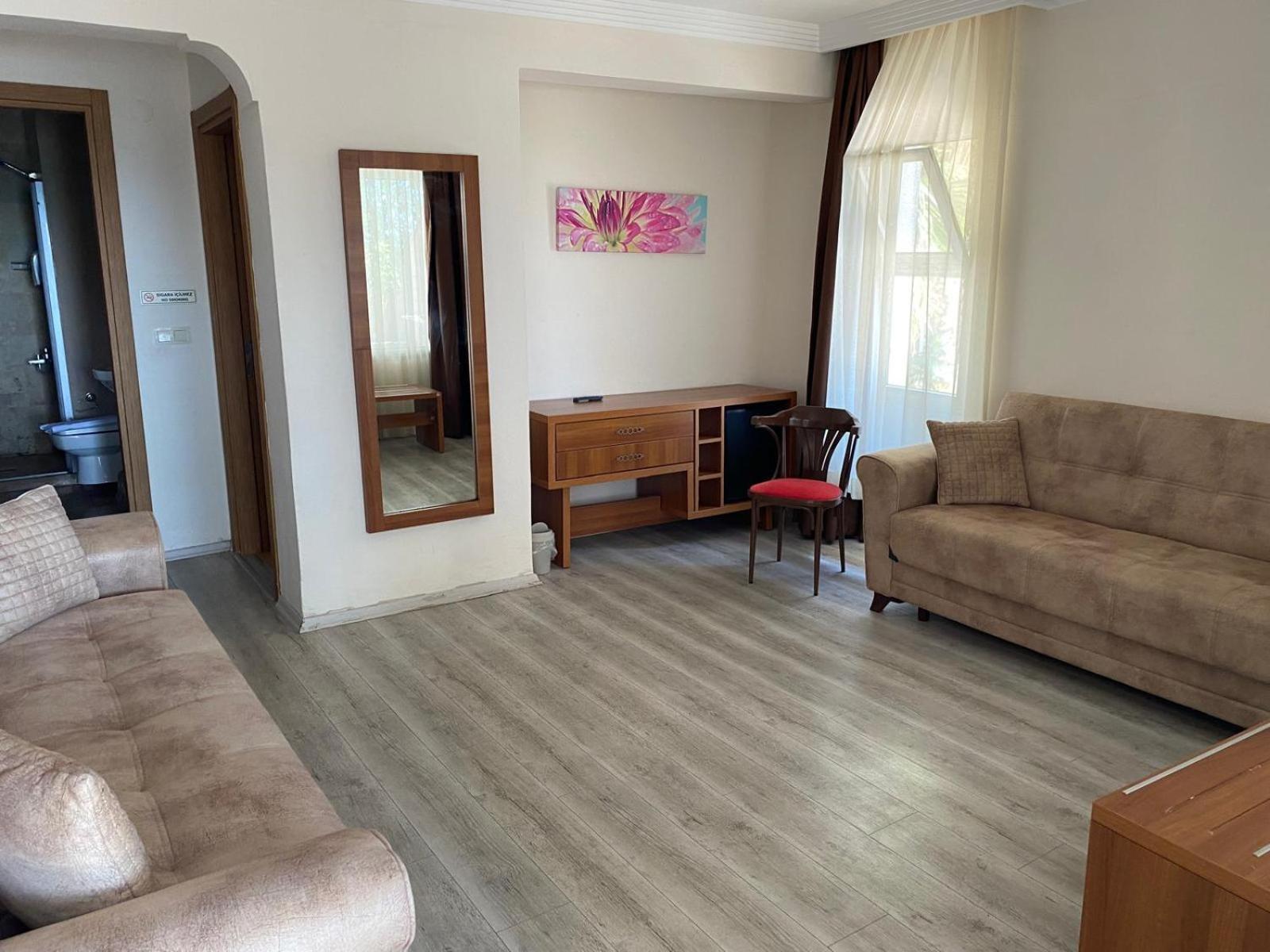 Melis Hotel Kusadası Exteriör bild