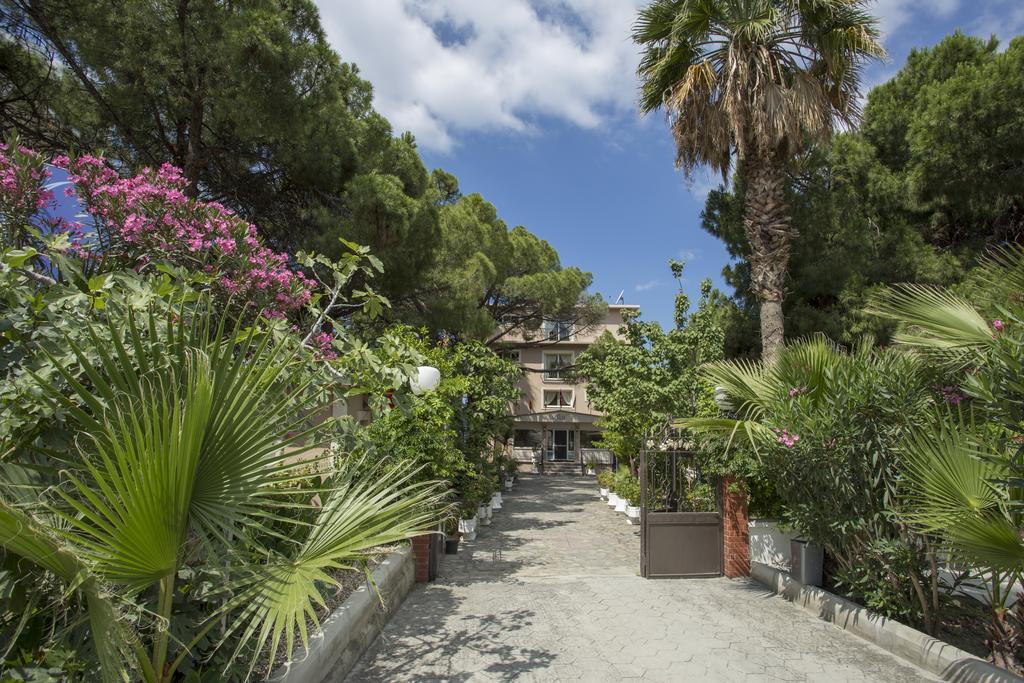 Melis Hotel Kusadası Exteriör bild