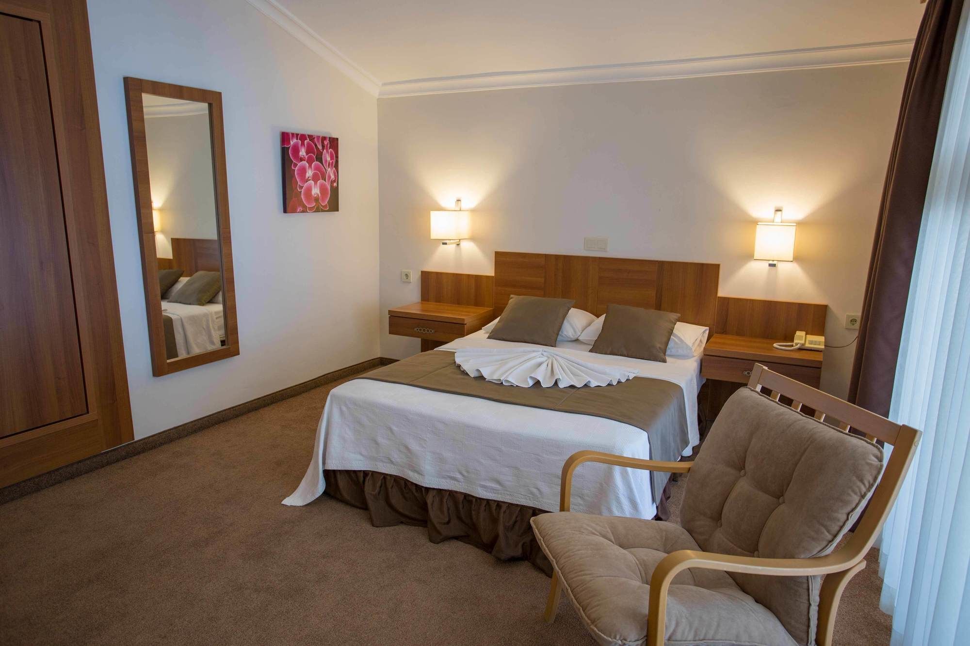 Melis Hotel Kusadası Exteriör bild