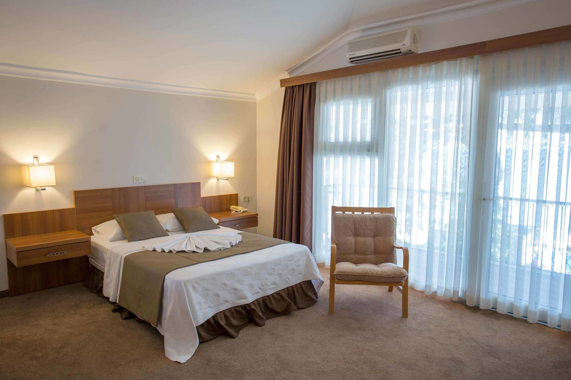 Melis Hotel Kusadası Exteriör bild